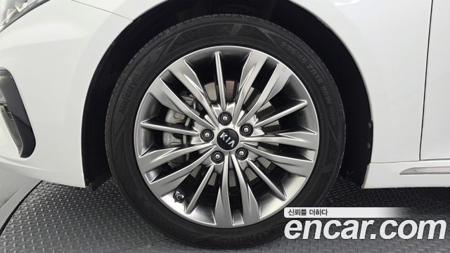 Kia K5 2019 — photo 5
