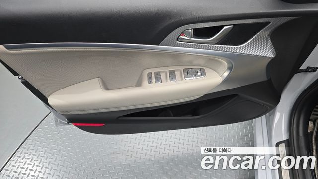 Genesis G70 2021 — photo 14
