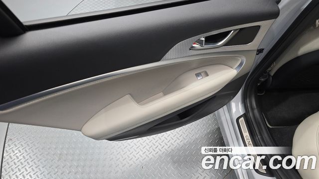 Genesis G70 2021 — photo 15