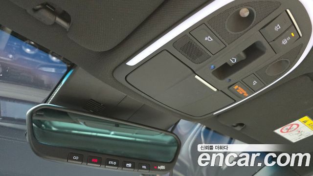 Genesis G70 2021 — photo 28