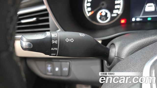 Genesis G70 2021 — photo 33