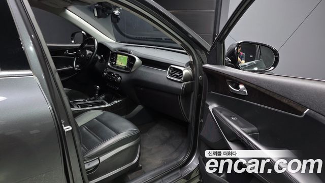 Kia Sorento 2017 — photo 11