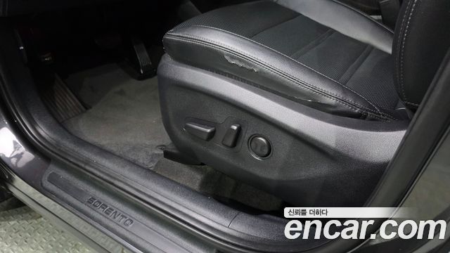 Kia Sorento 2017 — photo 18
