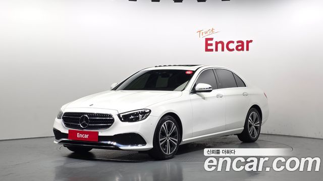 Mercedes-Benz E-Class 2021 — photo 1