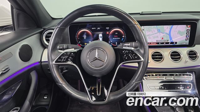 Mercedes-Benz E-Class 2021 — photo 20