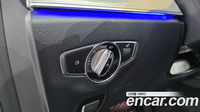 Mercedes-Benz E-Class 2021 — photo 25