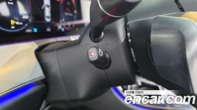 Mercedes-Benz E-Class 2021 — photo 27