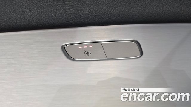 Mercedes-Benz E-Class 2021 — photo 29