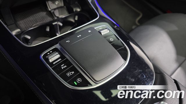 Mercedes-Benz E-Class 2021 — photo 30