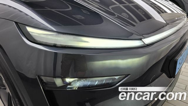 Tesla Model Y 2026 — photo 8