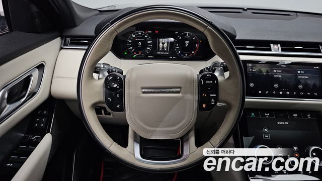 Land Rover Range Rover Velar 2018 — photo 19