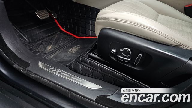 Land Rover Range Rover Velar 2018 — photo 35