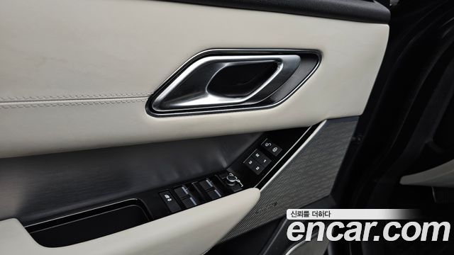 Land Rover Range Rover Velar 2018 — photo 37