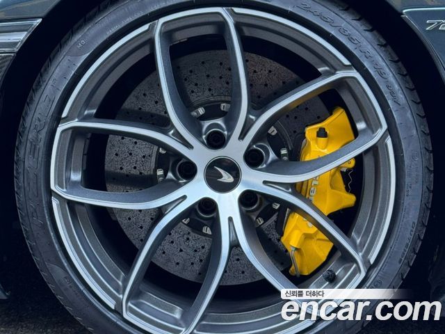 Mclaren 720S 2019 — photo 5