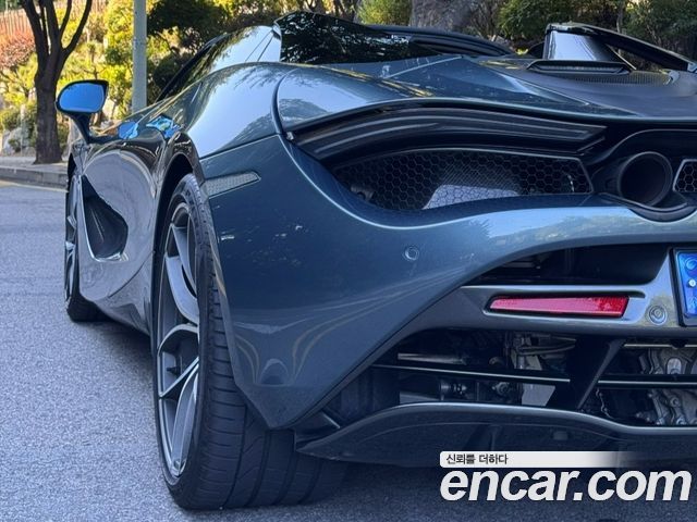 Mclaren 720S 2019 — photo 12