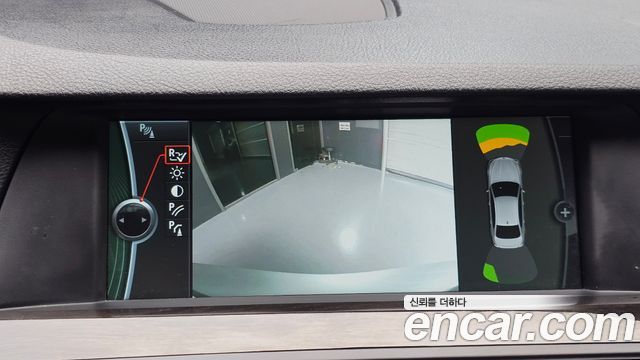 BMW 5-Series 2013 — photo 14
