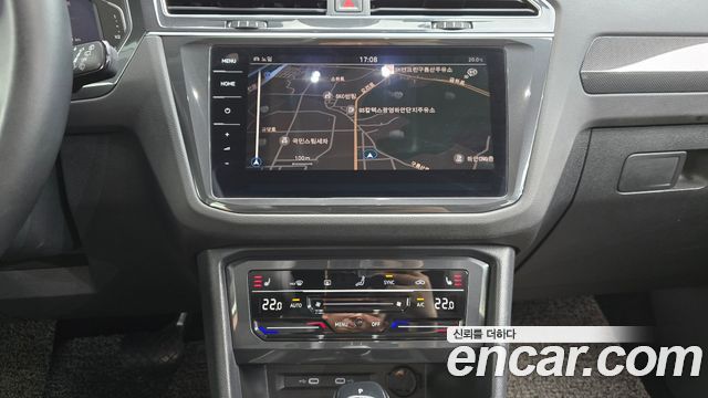 Volkswagen Tiguan 2023 — photo 18