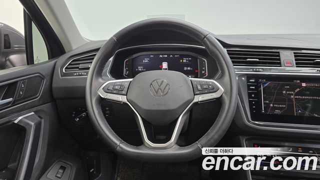 Volkswagen Tiguan 2023 — photo 19