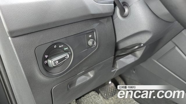 Volkswagen Tiguan 2023 — photo 24