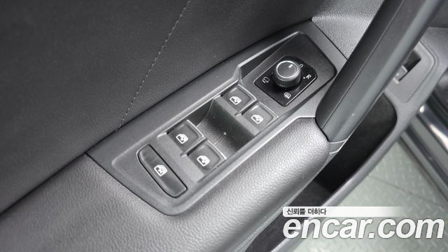 Volkswagen Tiguan 2023 — photo 25