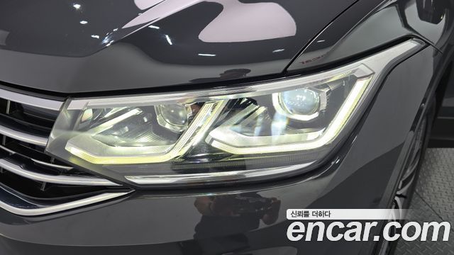 Volkswagen Tiguan 2023 — photo 8
