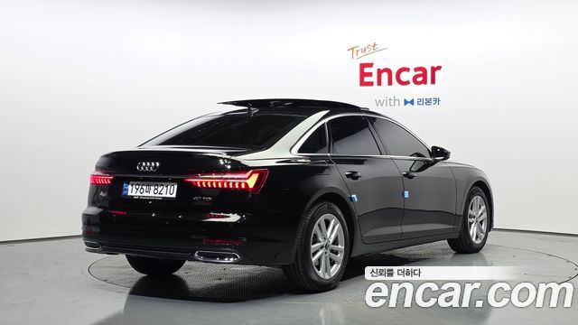 Audi A6 2022 — photo 2
