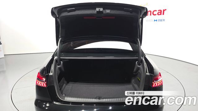 Audi A6 2022 — photo 26