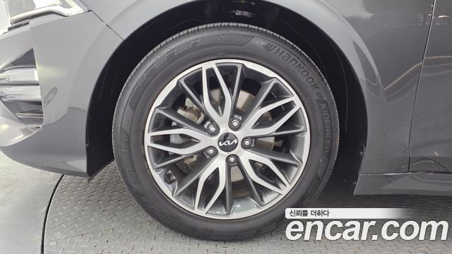 Kia K5 2023 — photo 5