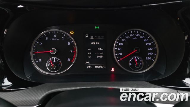 Kia K5 2023 — photo 11