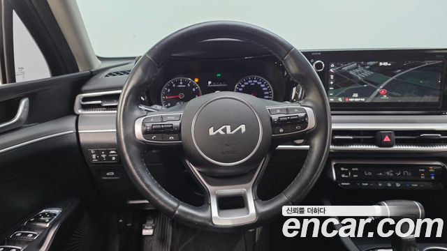 Kia K5 2023 — photo 20