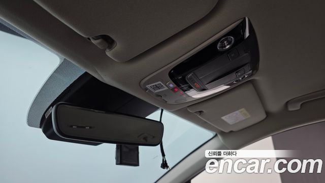 Kia K5 2023 — photo 25