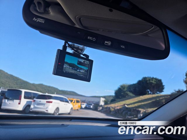 Kia K7 2018 — photo 13