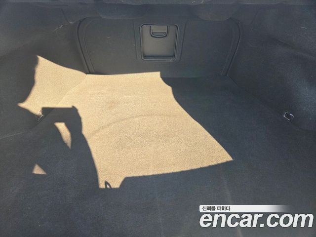 Kia K7 2018 — photo 18