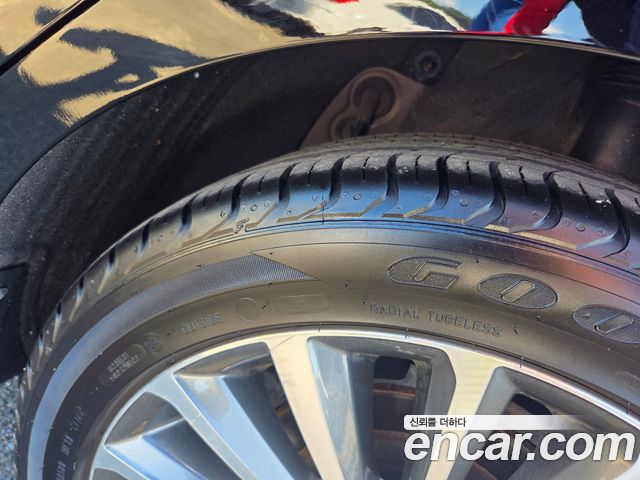 Kia K7 2018 — photo 20