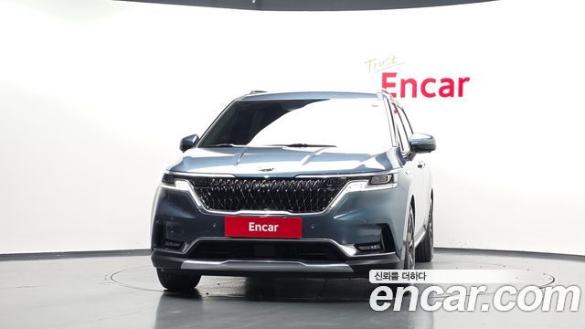 Kia Canival 2021 — photo 3
