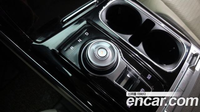 Kia Canival 2021 — photo 9