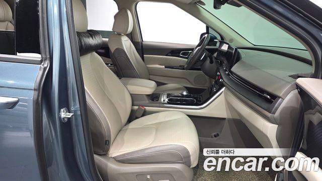Kia Canival 2021 — photo 11