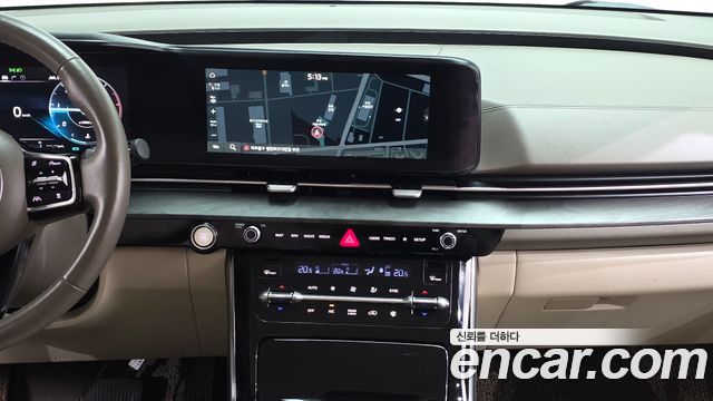 Kia Canival 2021 — photo 14