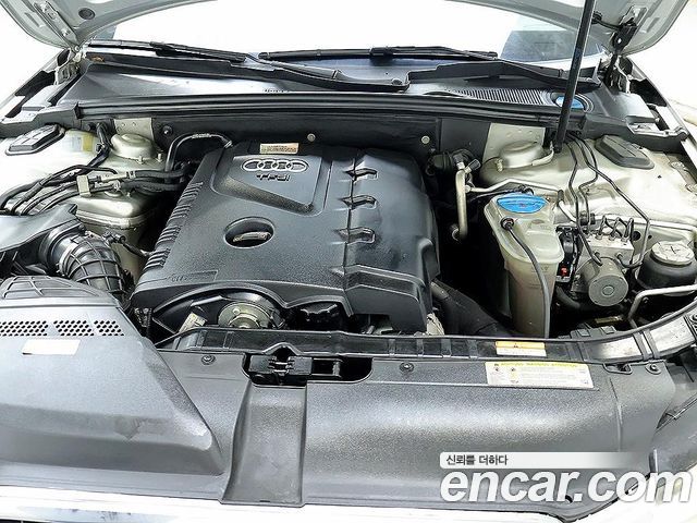 Audi A4 2011 — photo 7