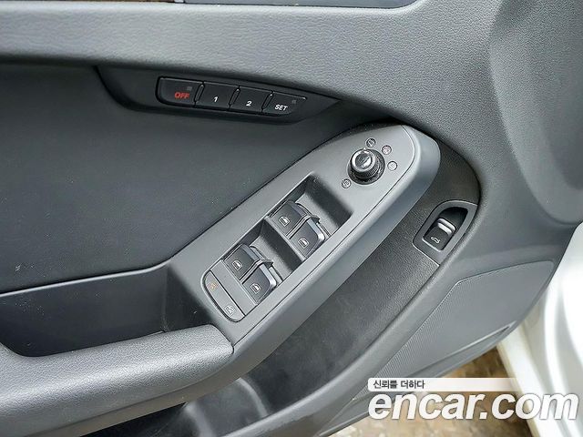 Audi A4 2011 — photo 13