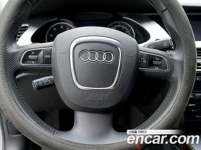 Audi A4 2011 — photo 14