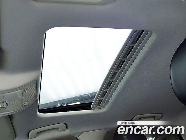Audi A4 2011 — photo 16