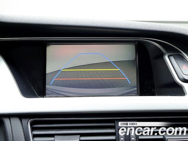 Audi A4 2011 — photo 17