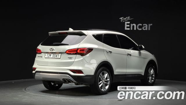 Hyundai Santafe 2016 — photo 2