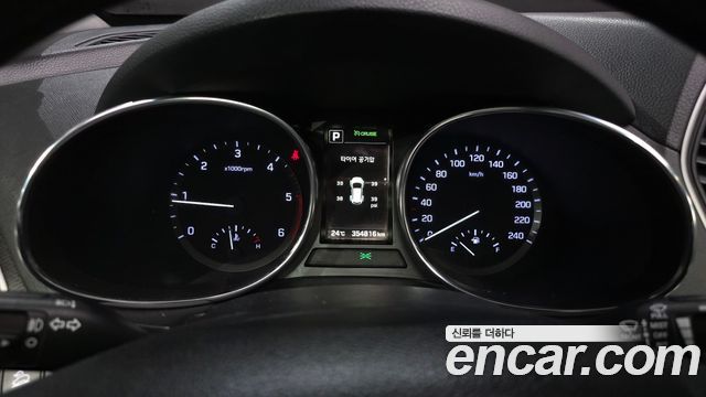 Hyundai Santafe 2016 — photo 8