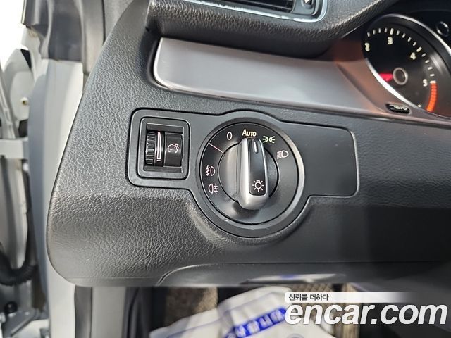 Volkswagen CC 2013 — photo 18