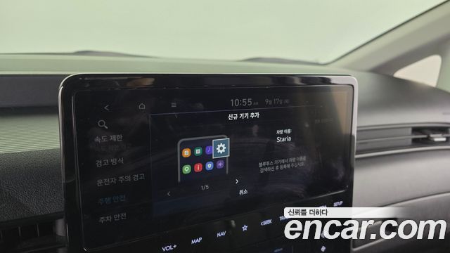 Hyundai Staria 2025 — photo 23