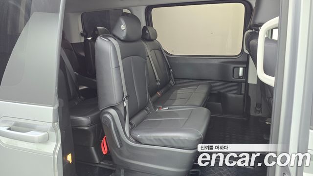 Hyundai Staria 2025 — photo 24