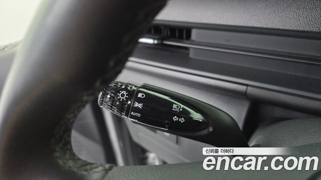 Hyundai Staria 2025 — photo 29