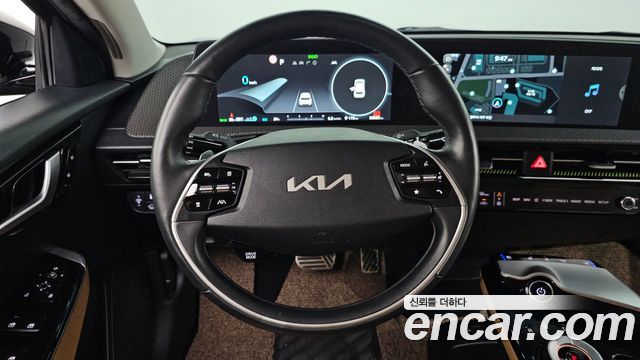 Kia EV6 2022 — photo 19